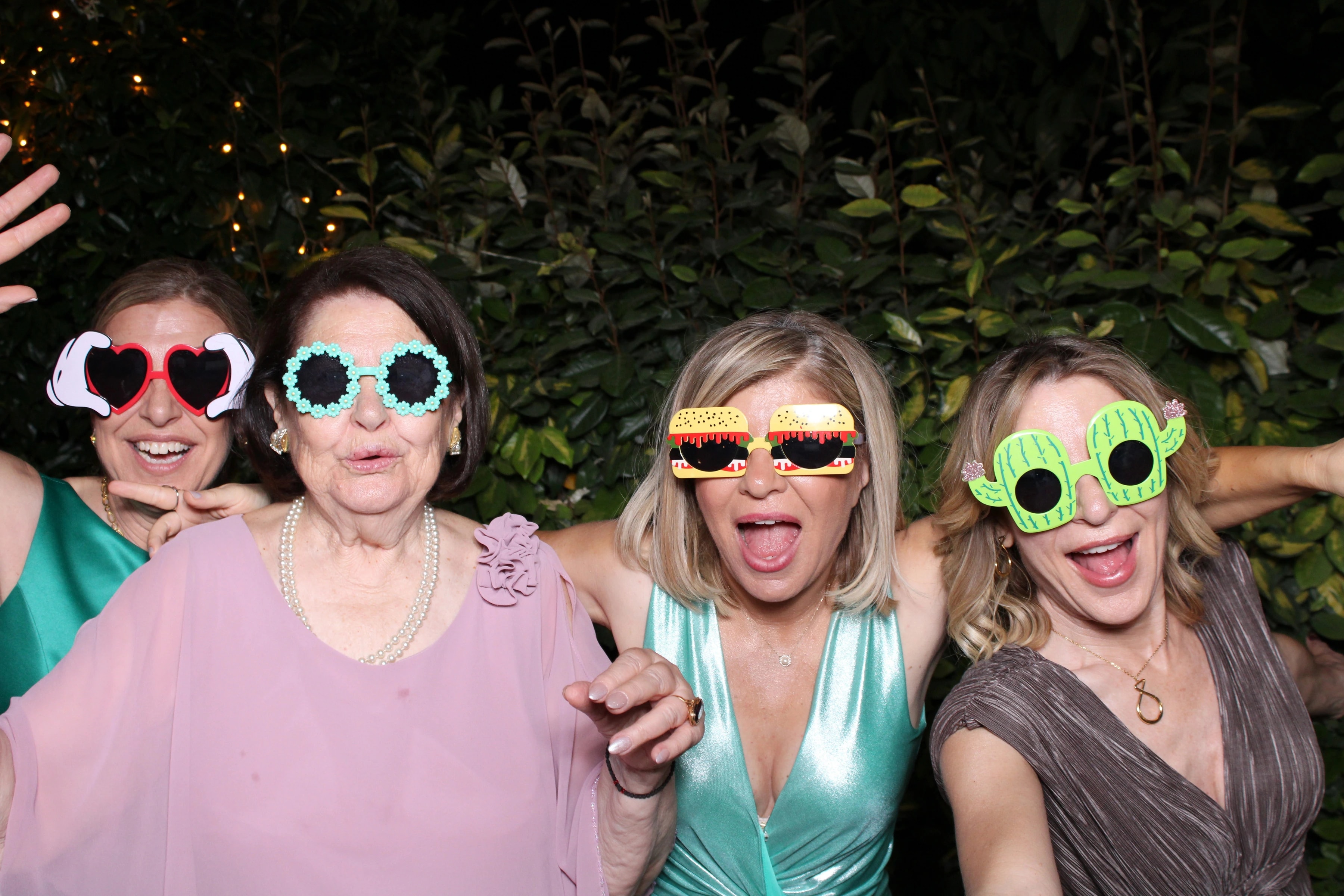 Κλείστε Photo Booth για ... τα classier ladies